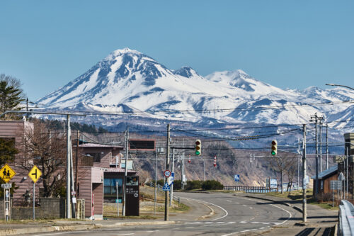 【2026年版】北海道でおしゃれな外観！無落雪屋根×モダンスタイルの注文住宅【千歳・恵庭・苫小牧】